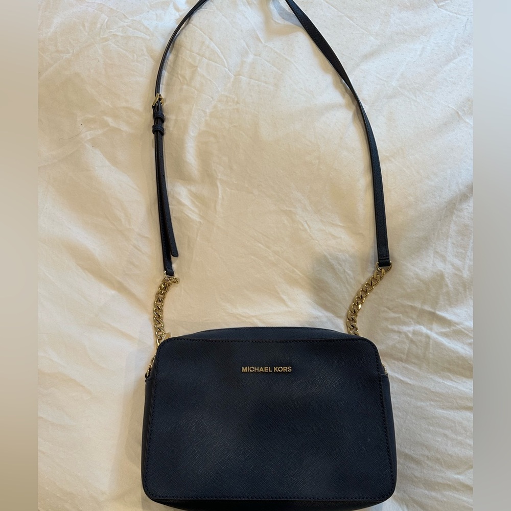 MICHAEL KORS Navy blue michael kors crossbody bag  in an excellent condition